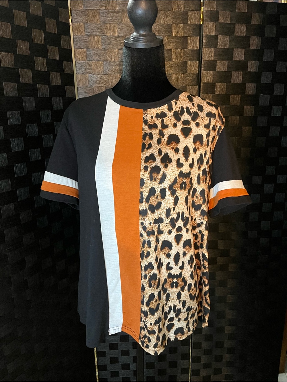 Leopard Print Colorblock Short Sleeve Top - Black & Orange
